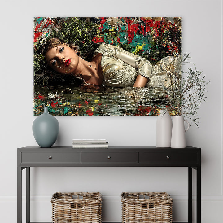 Moderne „Ophelia“-Darstellung zeigt Taylor Swift im glänzenden Satinkleid als Wandbild im Flur - Affengeile Bilder